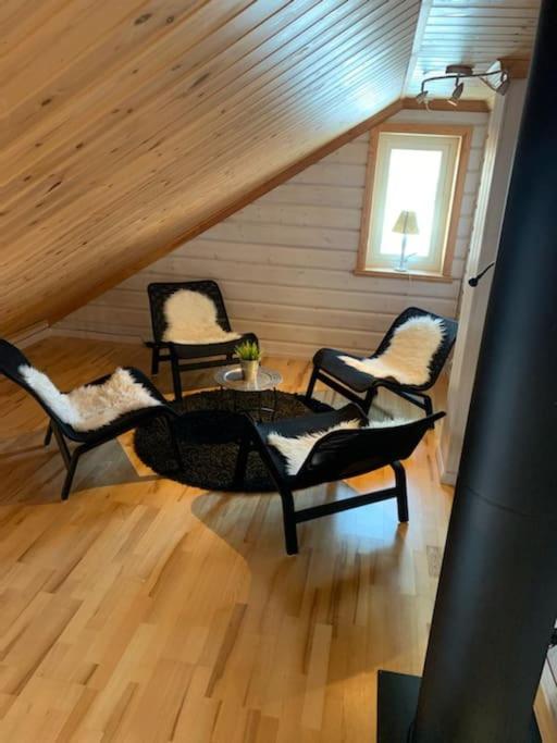 Cabin In Bruksvallarna Екстериор снимка
